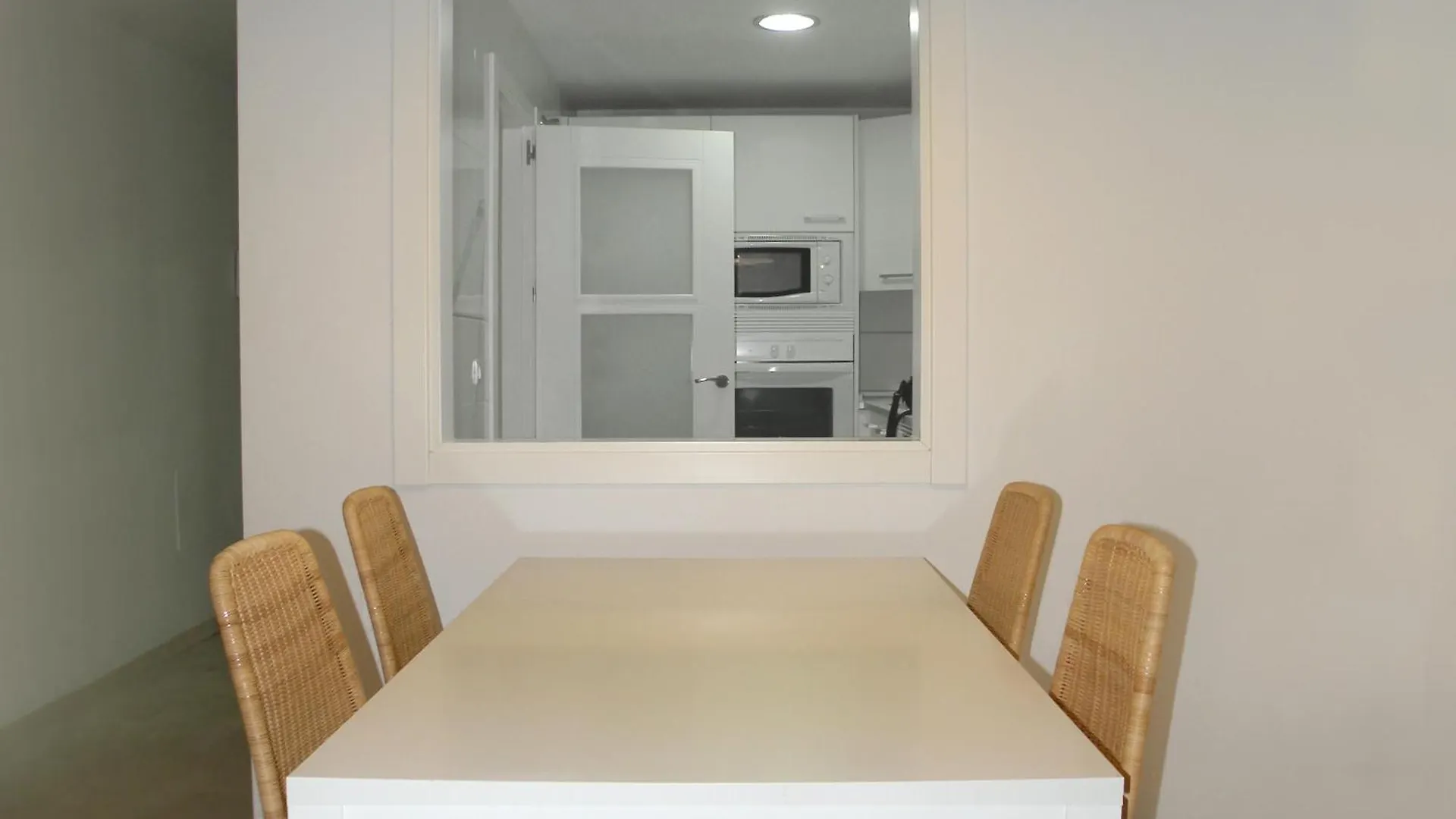 Bonito Alojamiento Con Piscina Para Teletrabajo En Málaga Spanyolország